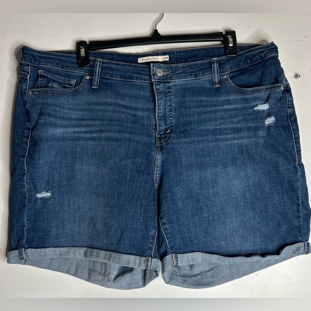 Levi's Denim Plus Mid Rise Mid Length Distressed Shorts Size 22W